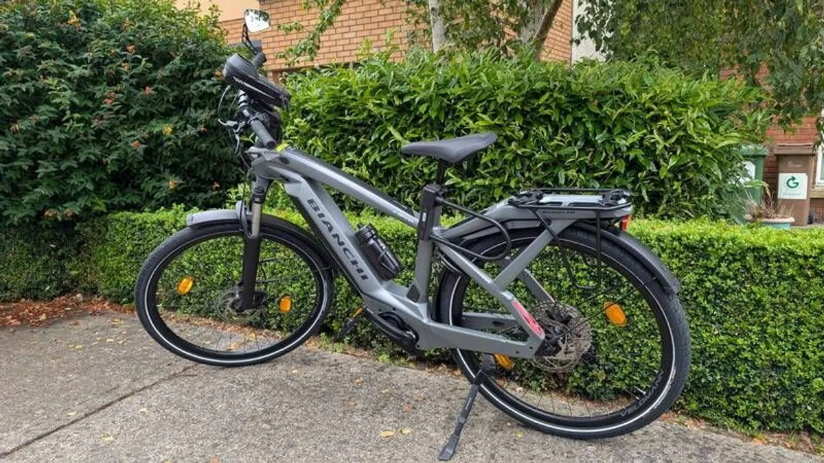 Electric bike - Image 2