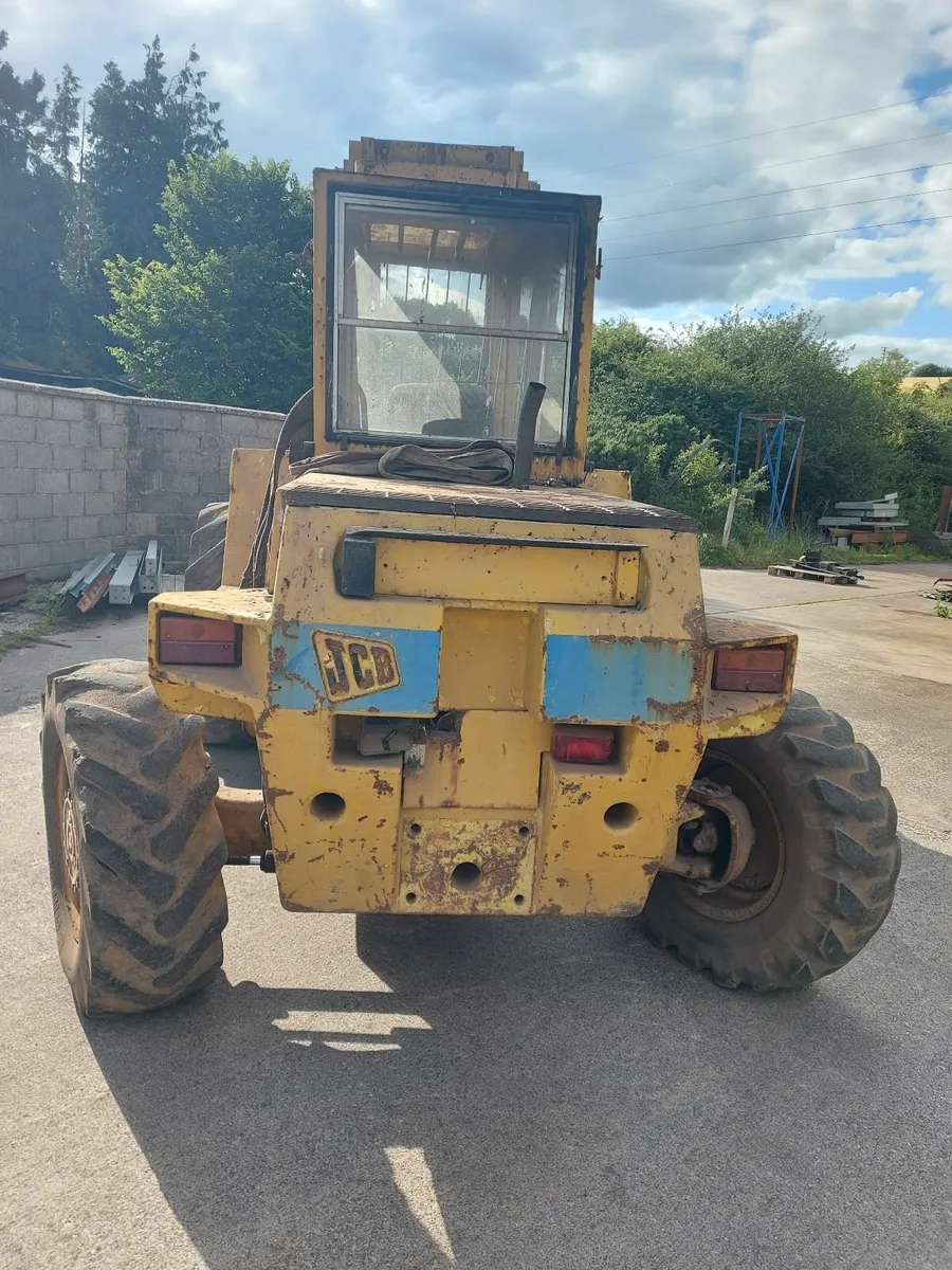 JCB Rough Terrain Forklift - Image 3