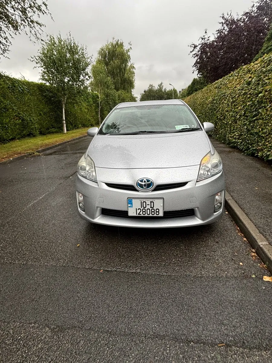 Toyota prius 1.8 hybrid - Image 1