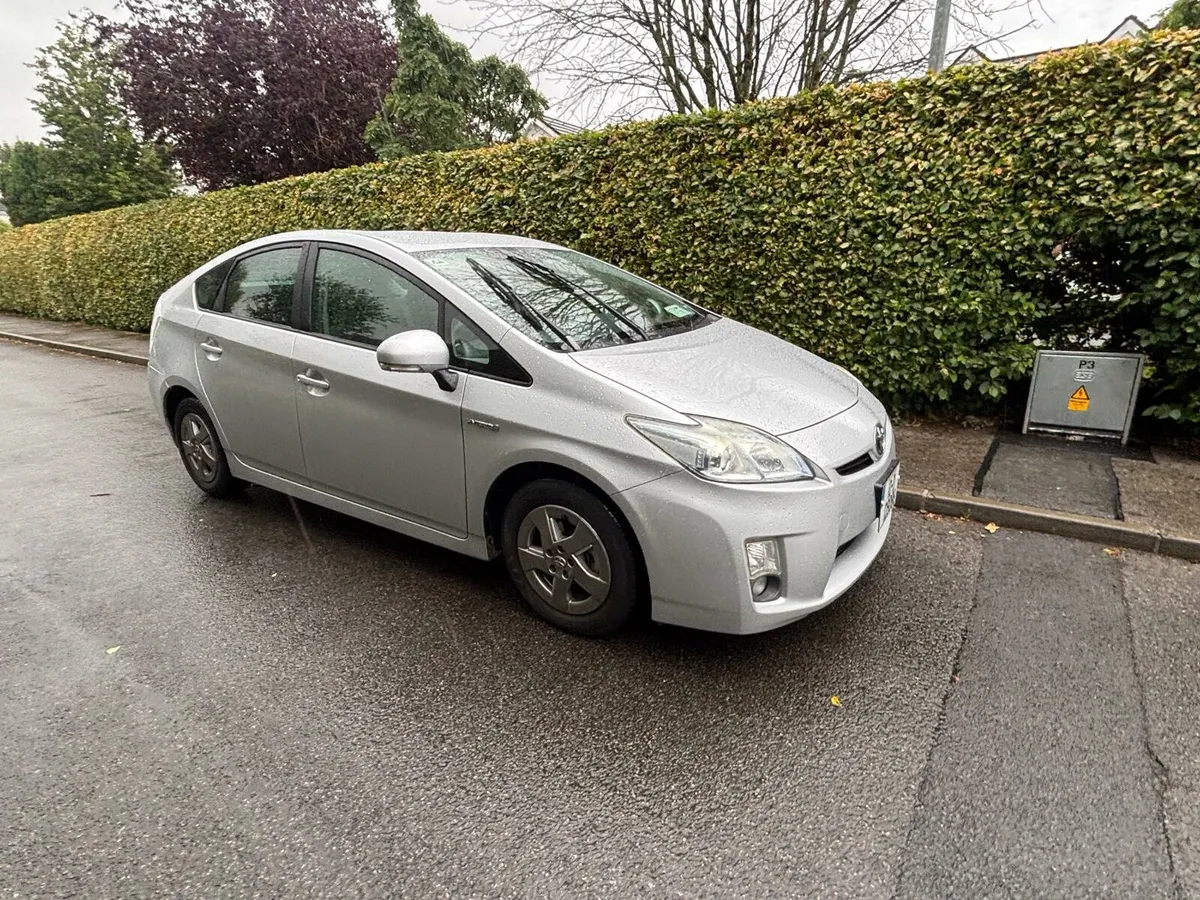 Toyota prius 1.8 hybrid - Image 2