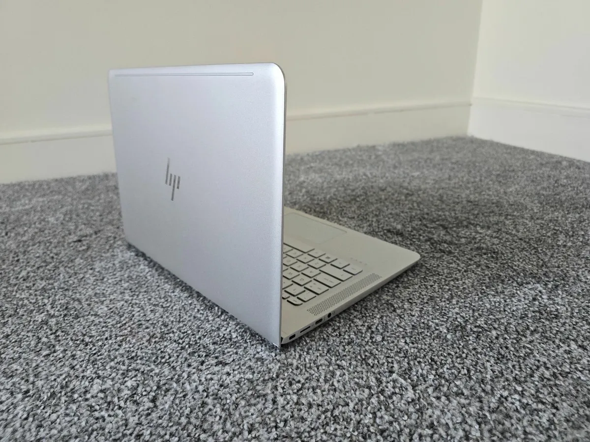 Hp Envy Laptop i7 8GB 4k screen - Image 3