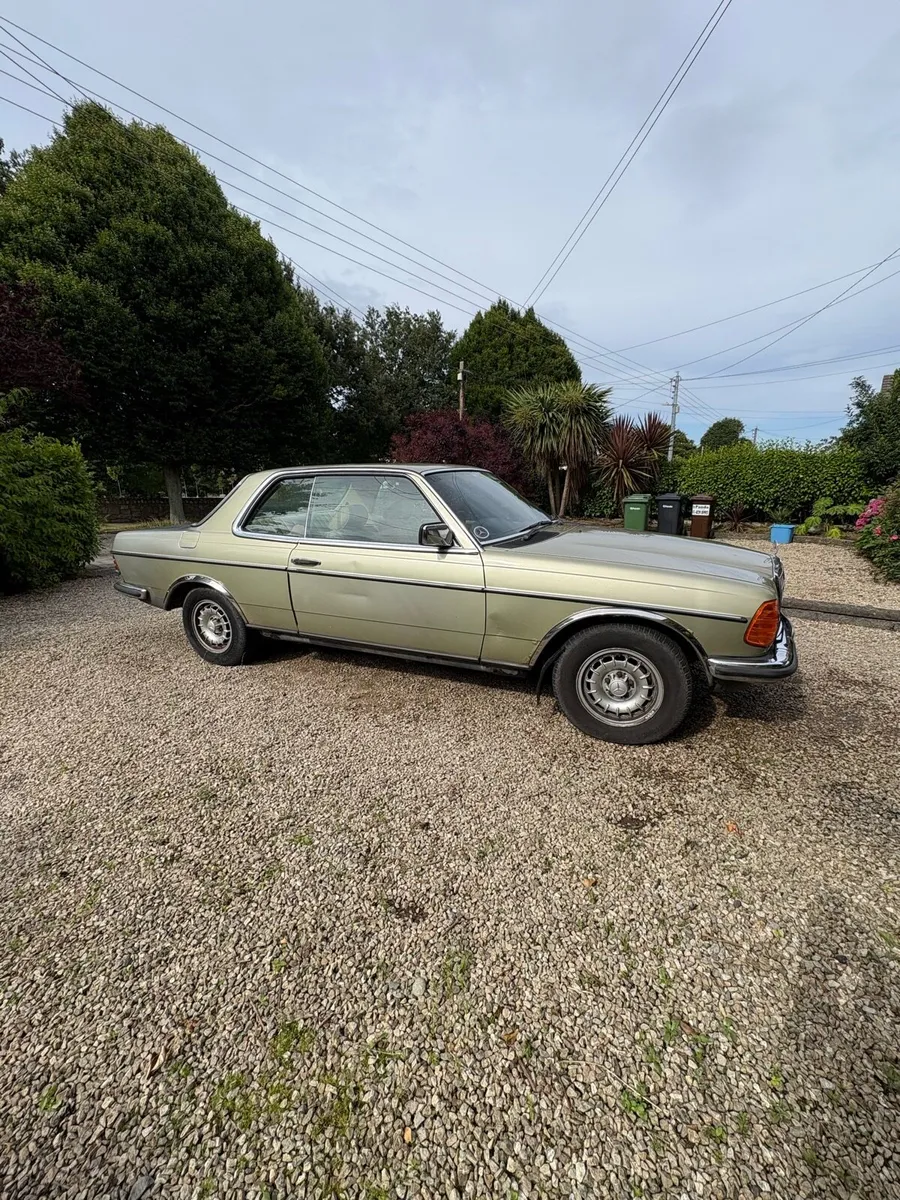 Mercedes W123 230ce 1985 - Image 3