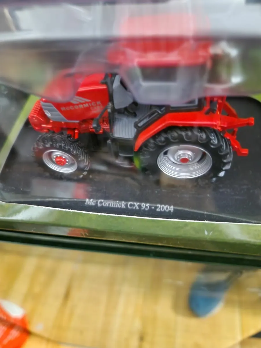 Corgi Atlas McCormack Tractor - Image 2
