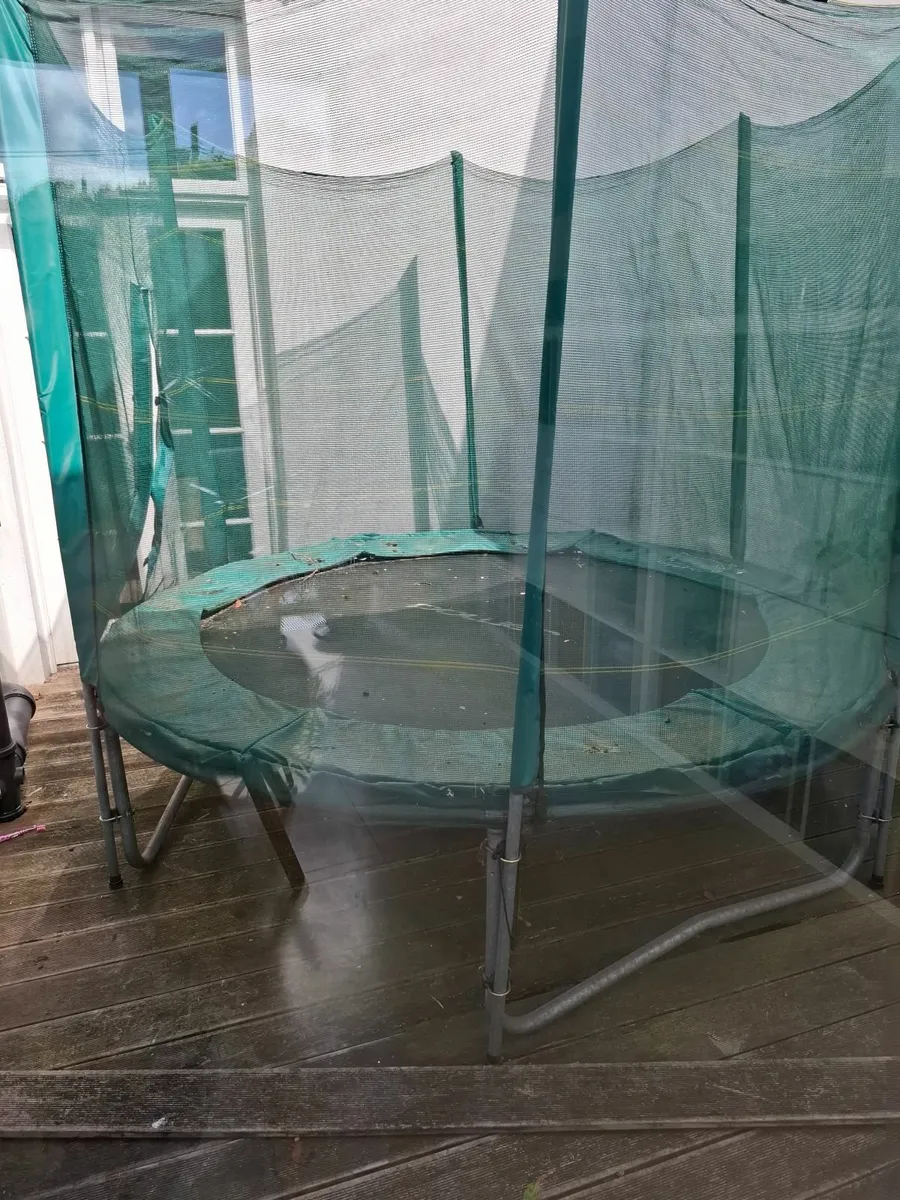 Trampoline free to take away - Image 1