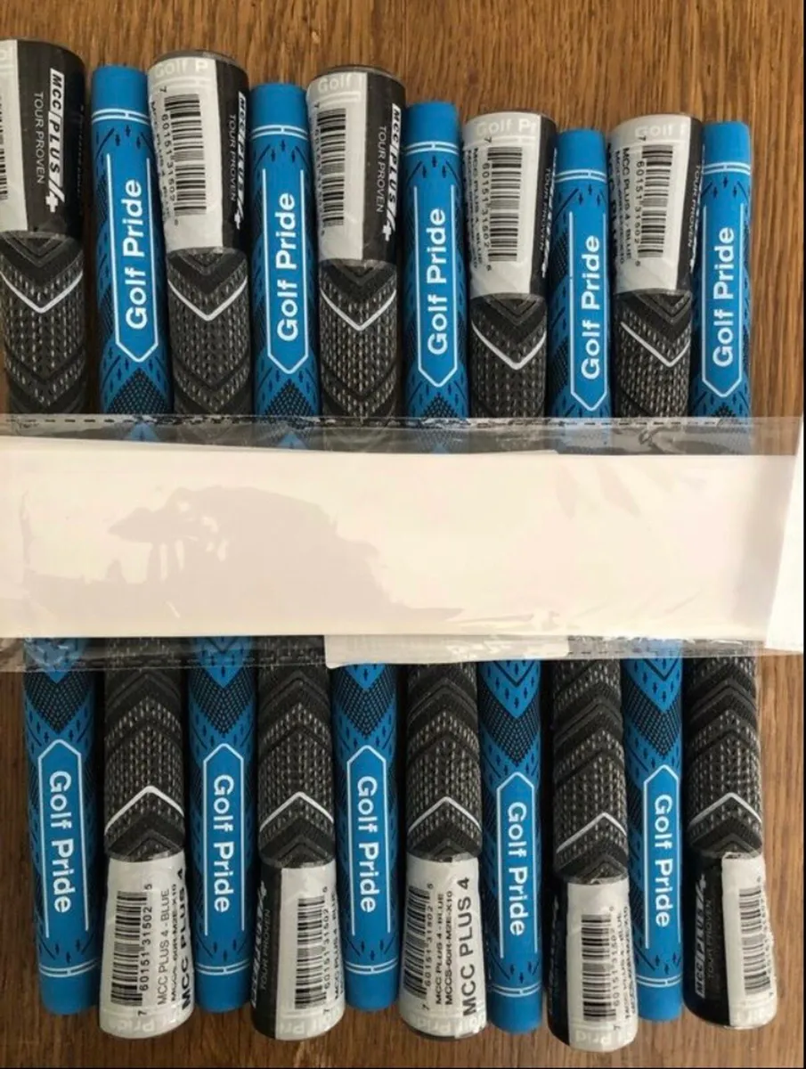 Golf Pride MCC + 4 Grips ( MIDSIZE ) - Image 1