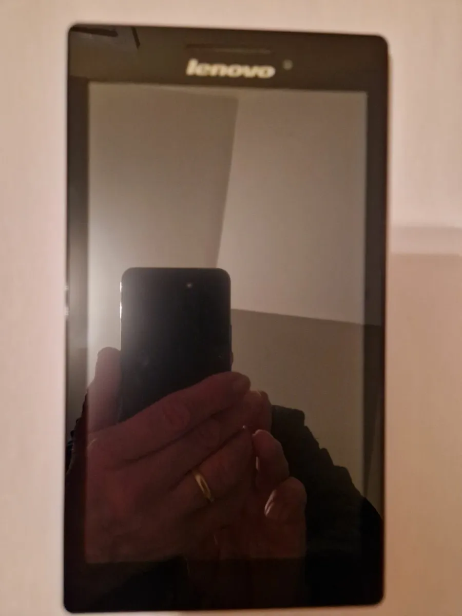 Lenovo Tab 2, 4 Cores 1.3GHz, 1GB Ram, 8GB HDD - Image 4
