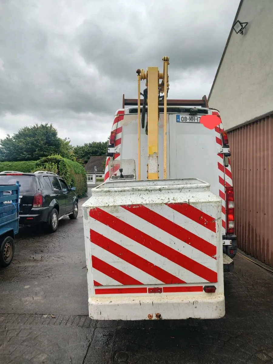 Iveco Daily cherry picker - Image 3