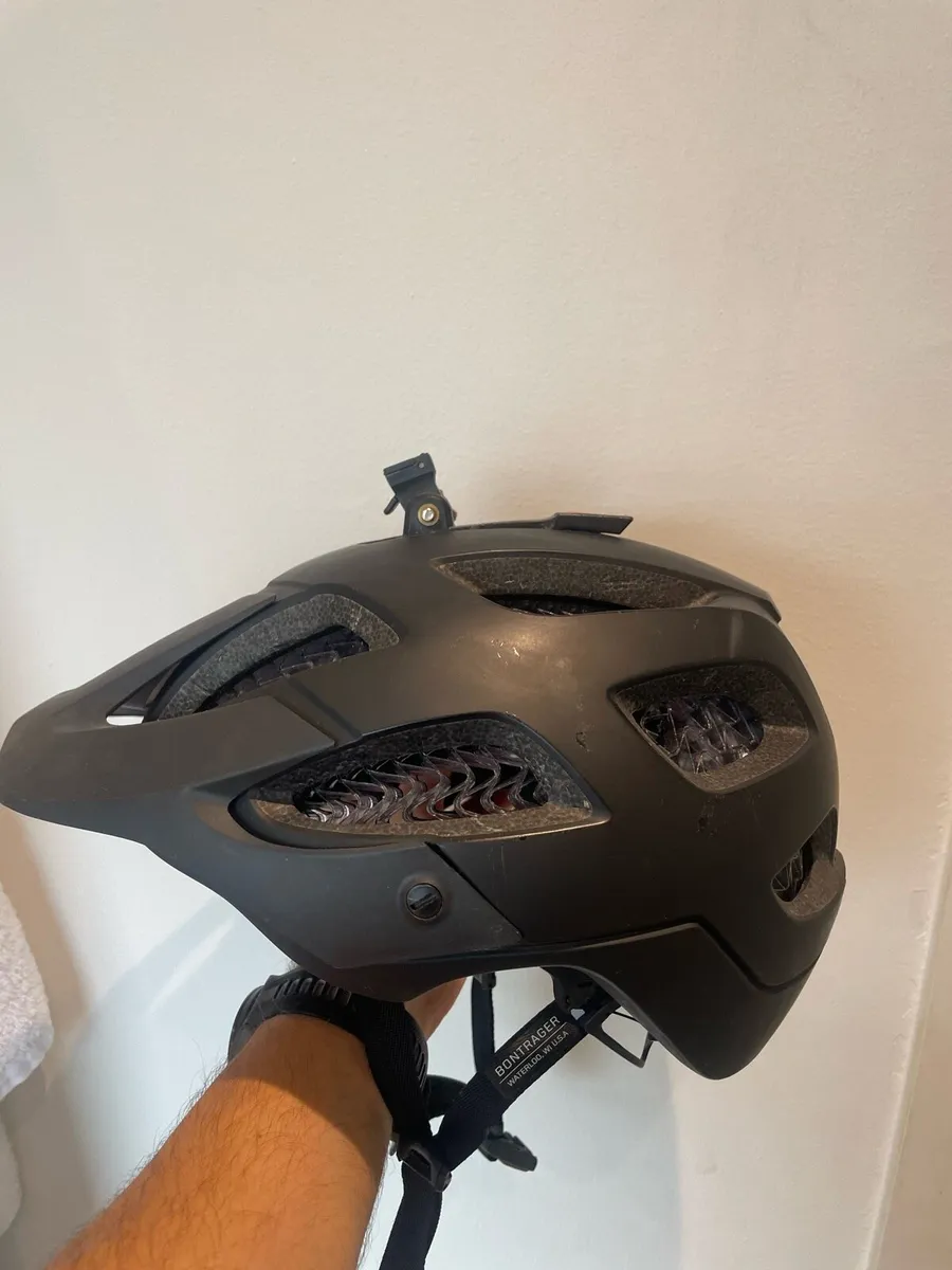 Bontrager Blaze Wavecell Helmet - Image 1