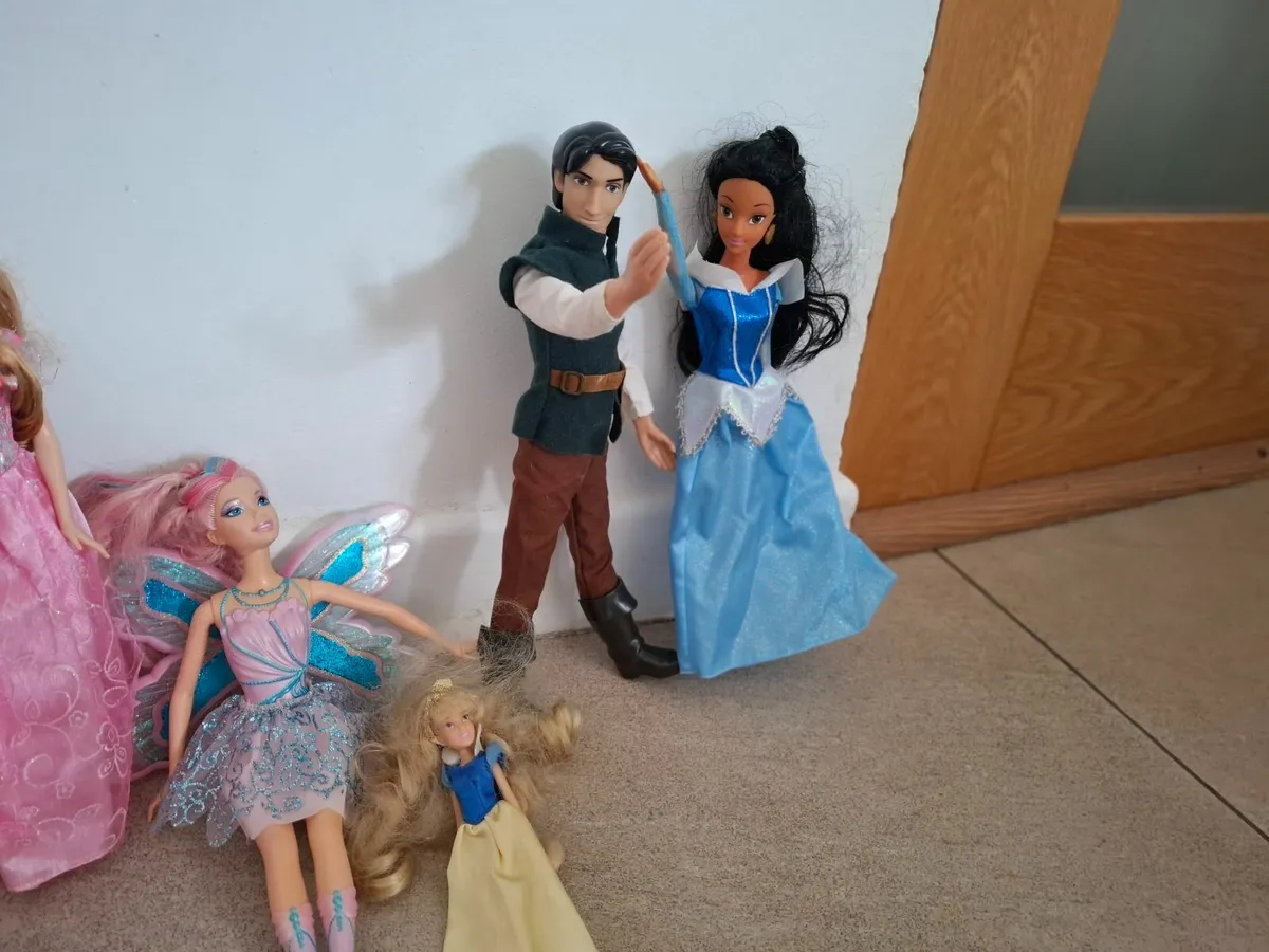 Dolls - Image 2