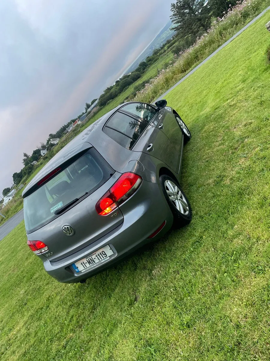 Volkswagen Golf - Image 4