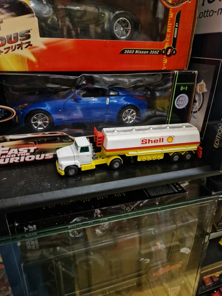 Matchbox Superkings Ford Tanker Truck - Image 2