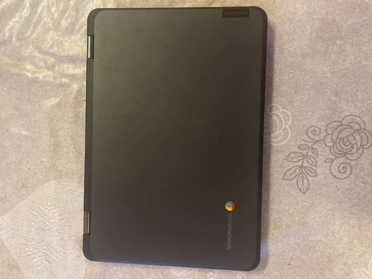 Lenovo ChromeBook - Image 1
