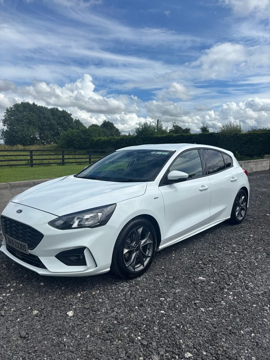 2021 Ford Focus - Image 1