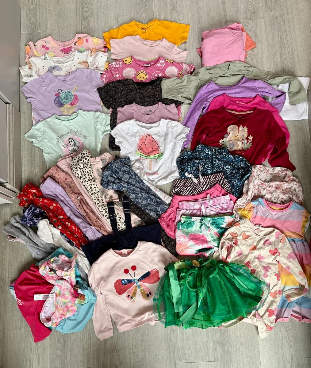 Girl clothes bundle, 5-6 years - Image 1