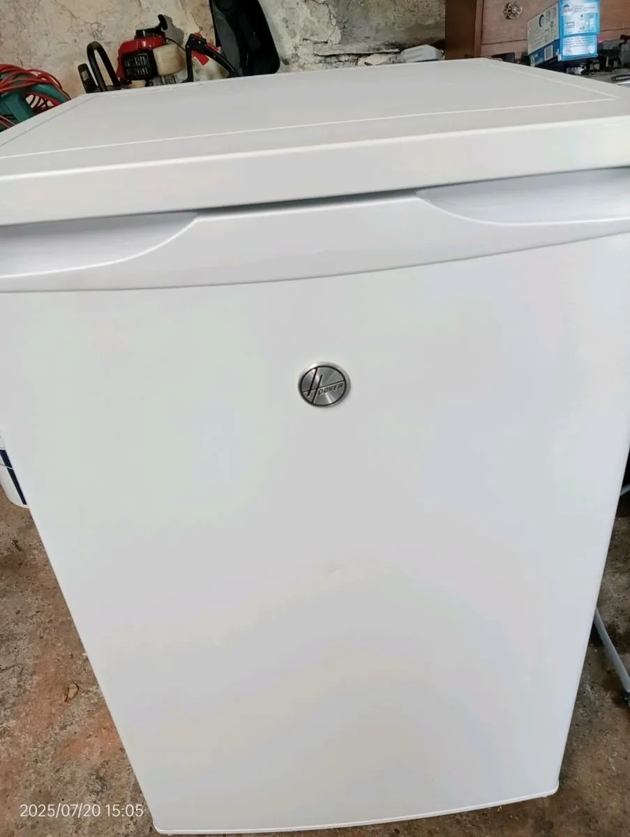 Hoover under counter fridge - Image 1