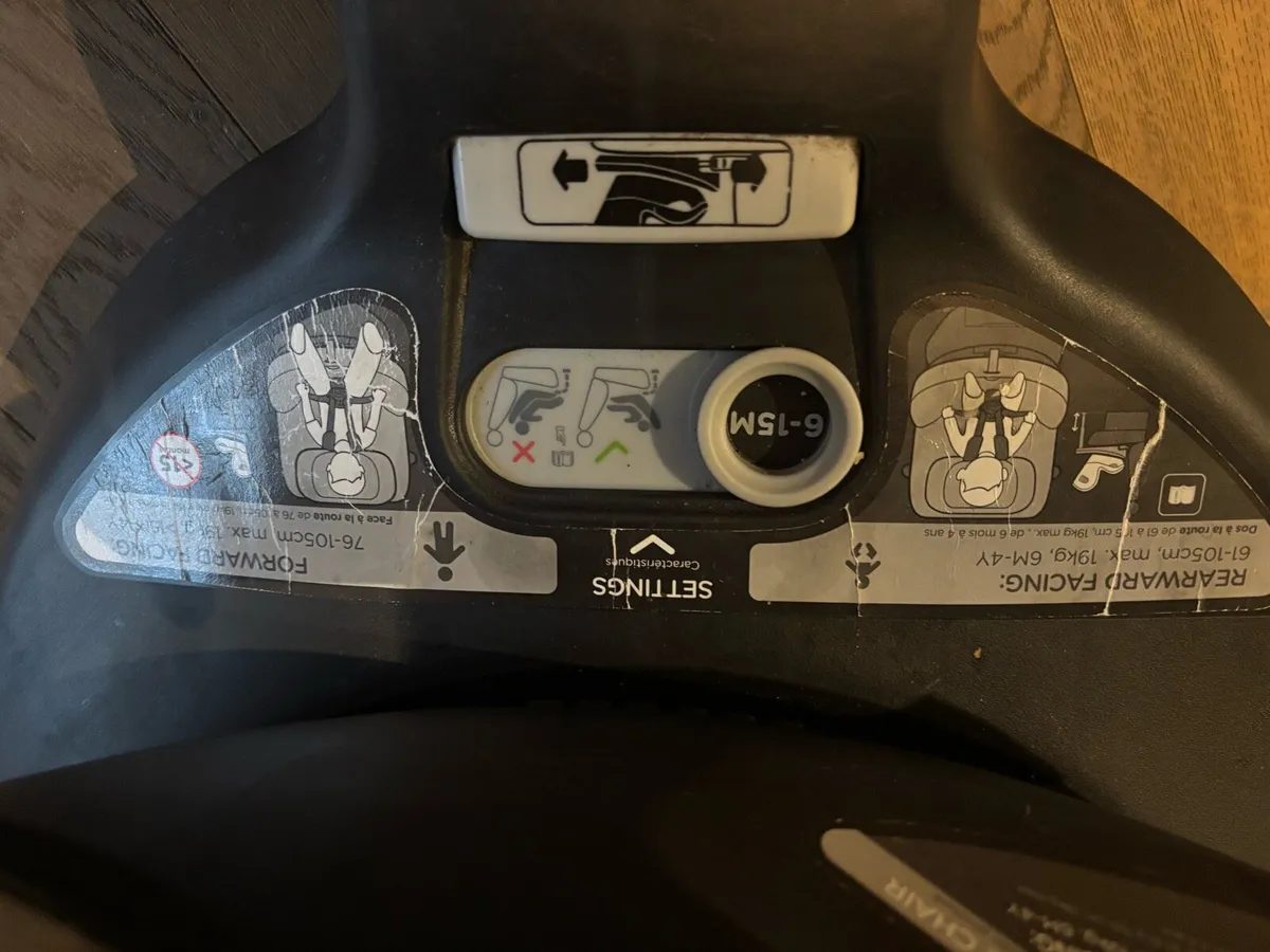 Joie spin car seat - Image 4