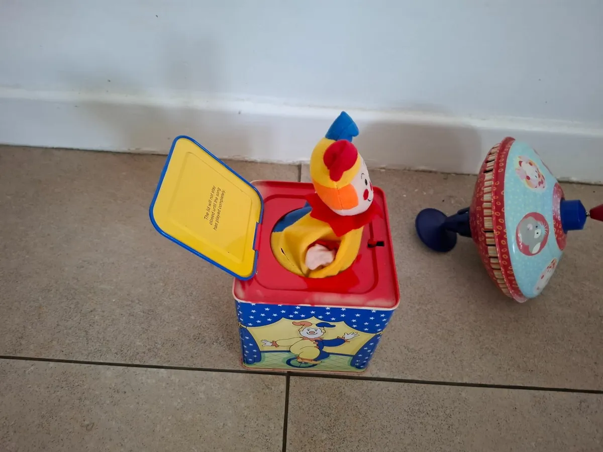 Toys - Image 3