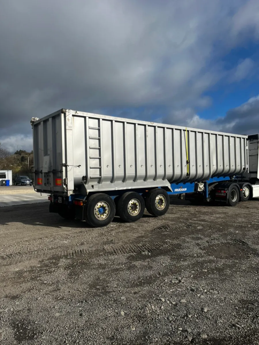Freuhauf bulk tipper - Image 3