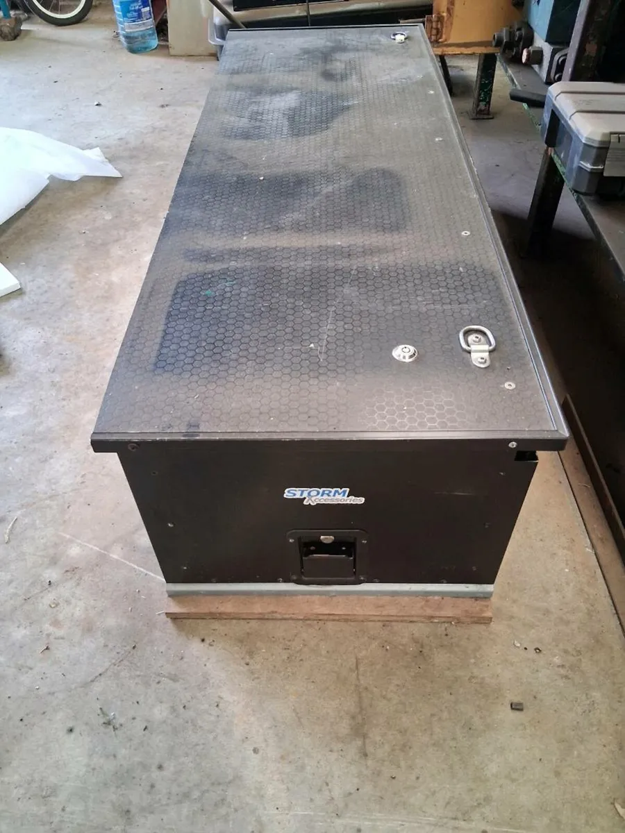 Van/pickup storage drawer - Image 1