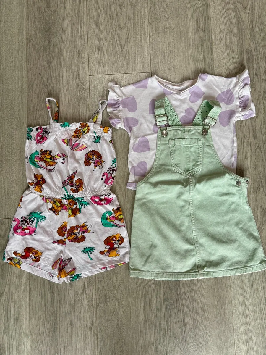 Girl summer clothes, 4-5 y - Image 1