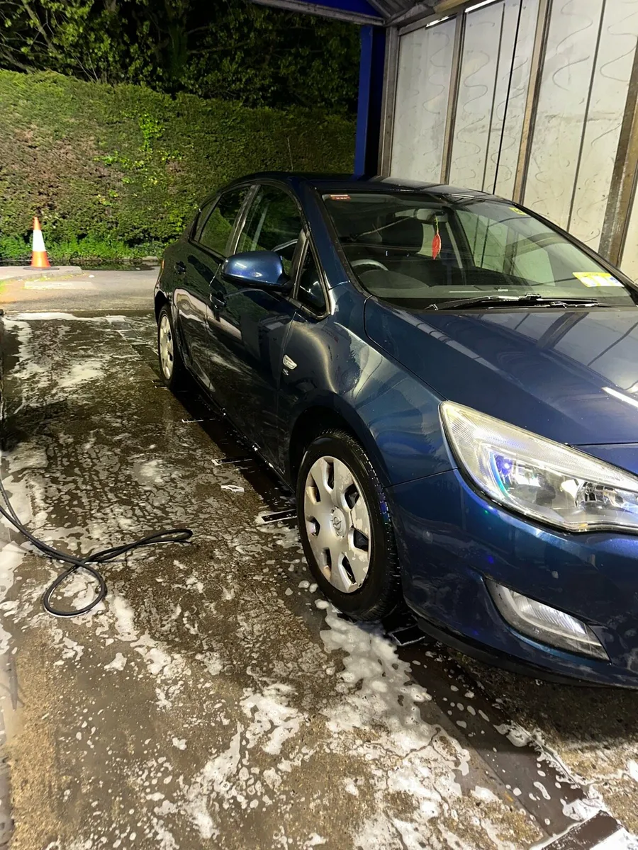 Opel Astra 1.4 petrol - Image 3