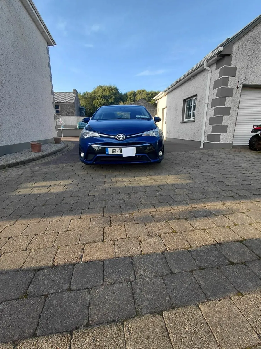 Toyota Avensis 2016 - Image 2