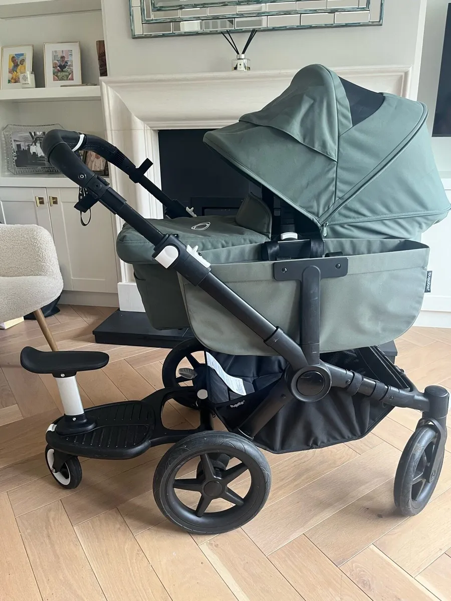 Bugaboo Donkey 5 Mono with new born bassinet - Image 1