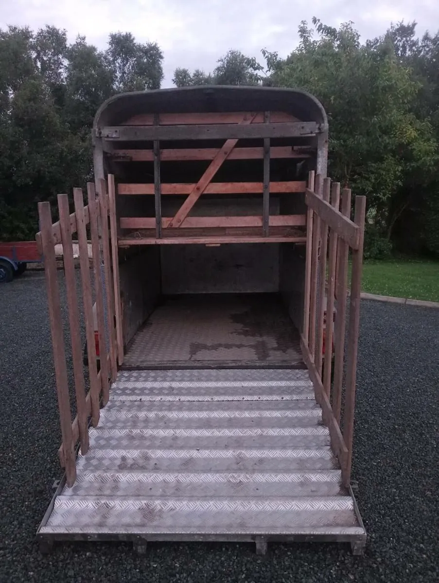 CATTLE TRAILER - Image 2