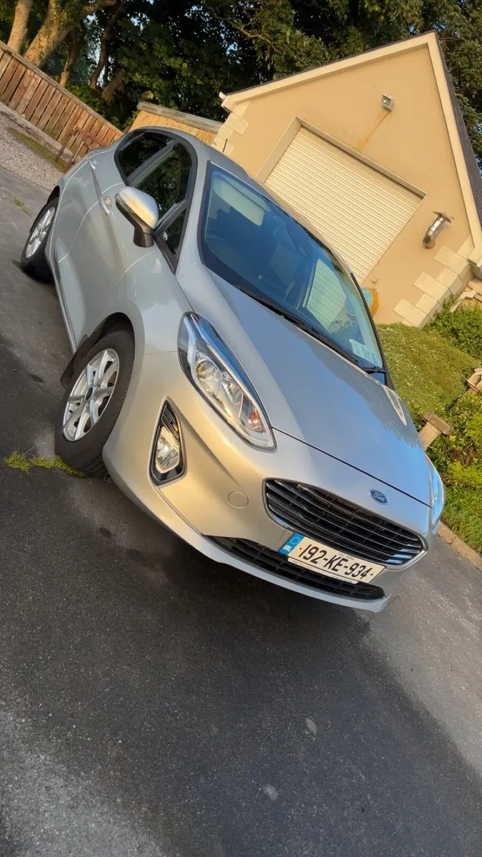 2019 Ford Fiesta - Image 2