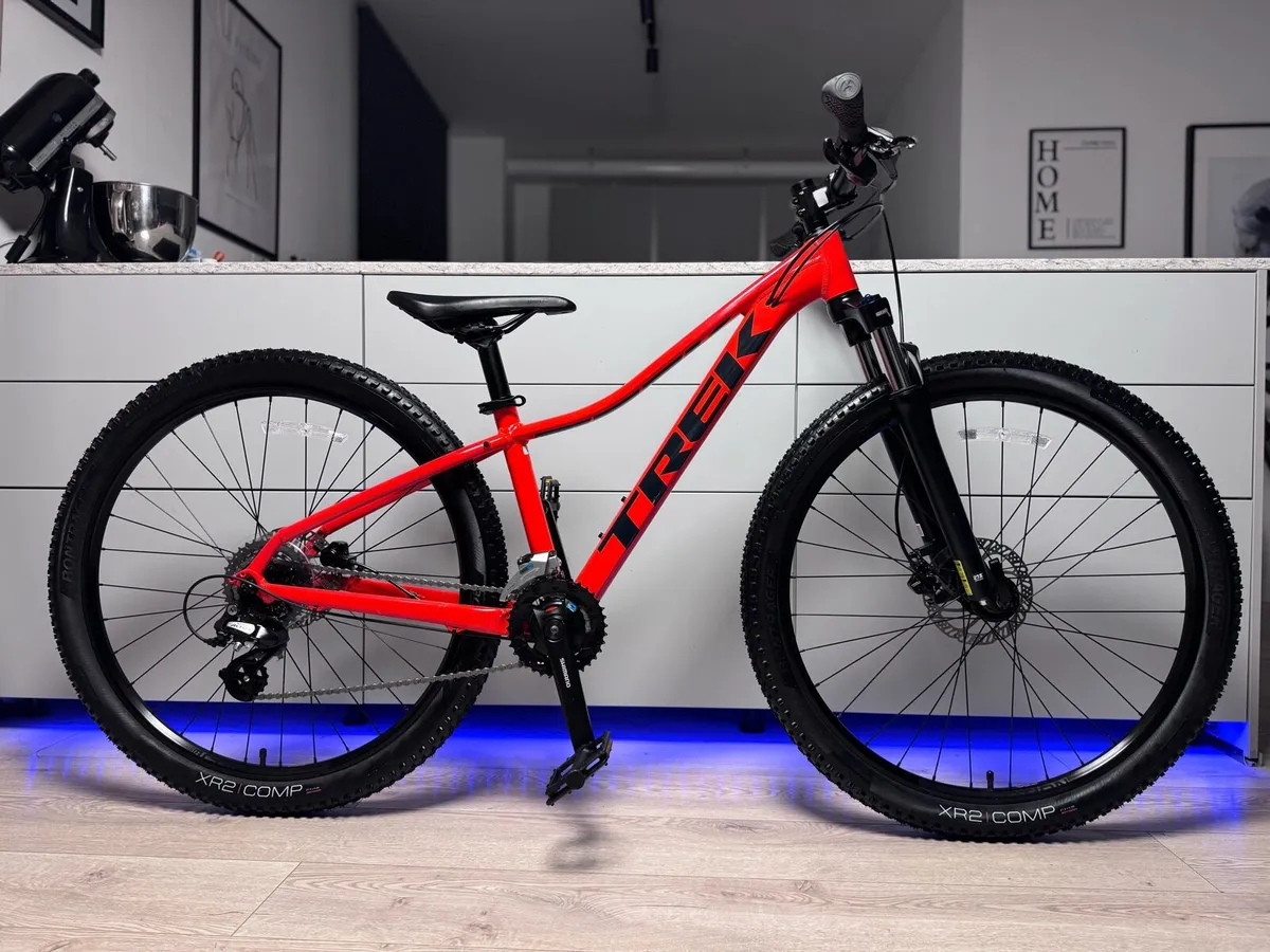 TREK Marlin 6 Hardtail MTB (Like NEW) - Image 1