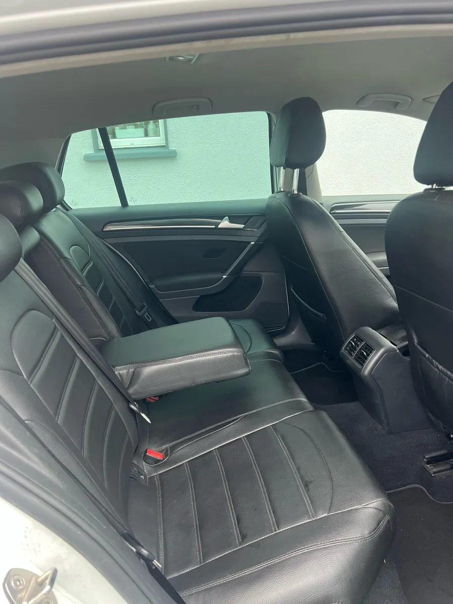 VW Golf Highline (Deposit taken) - Image 4
