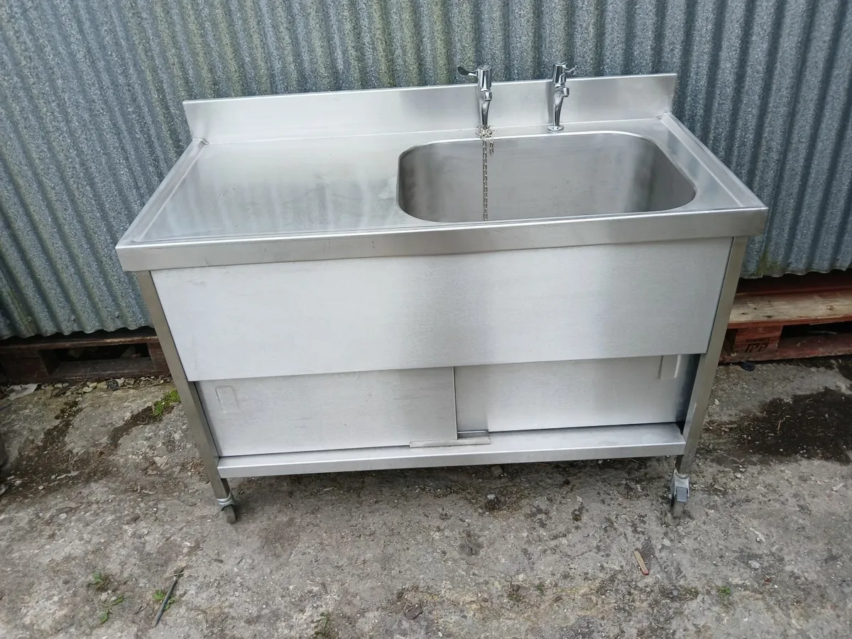 Stainless steel cabbinet sink unit delivered - Image 4