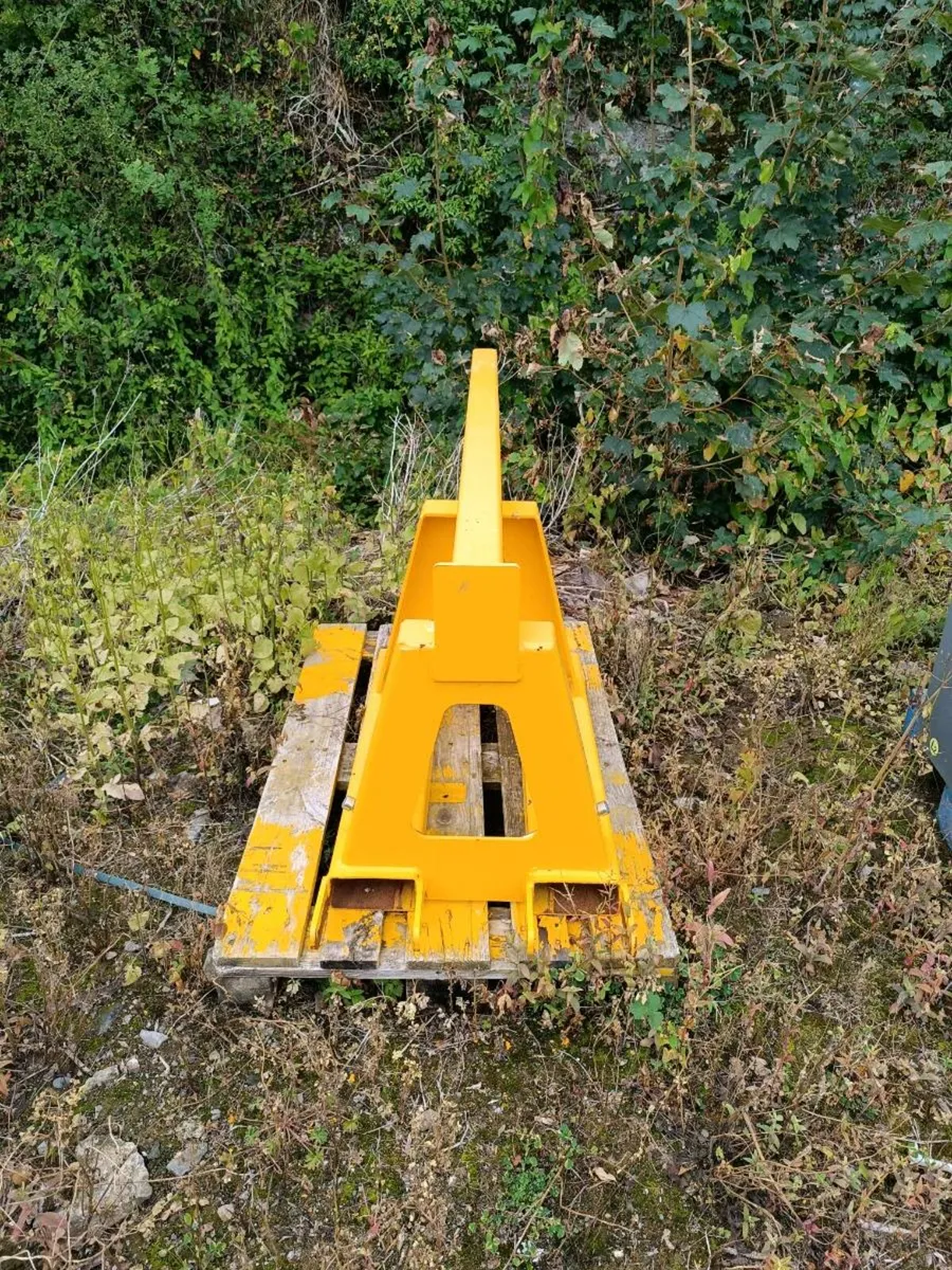 Forklift Mounted Raised Jib - Image 3