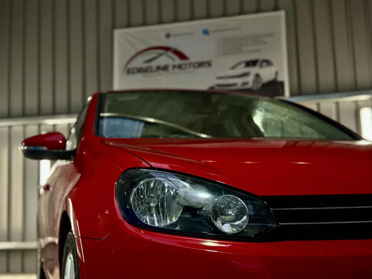 2013 VW GOLF! Auto–Immaculate only 61000km - Image 4