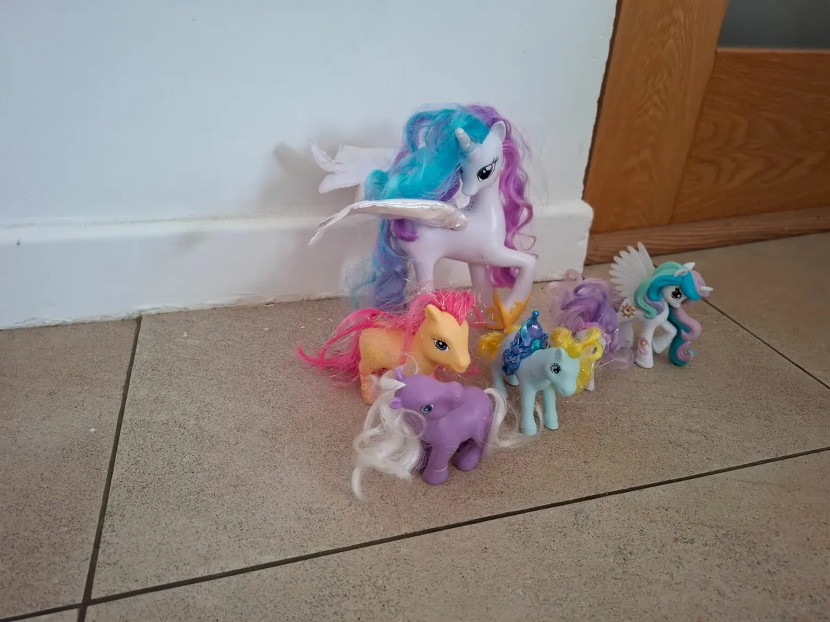 My little Ponies collectables - Image 4