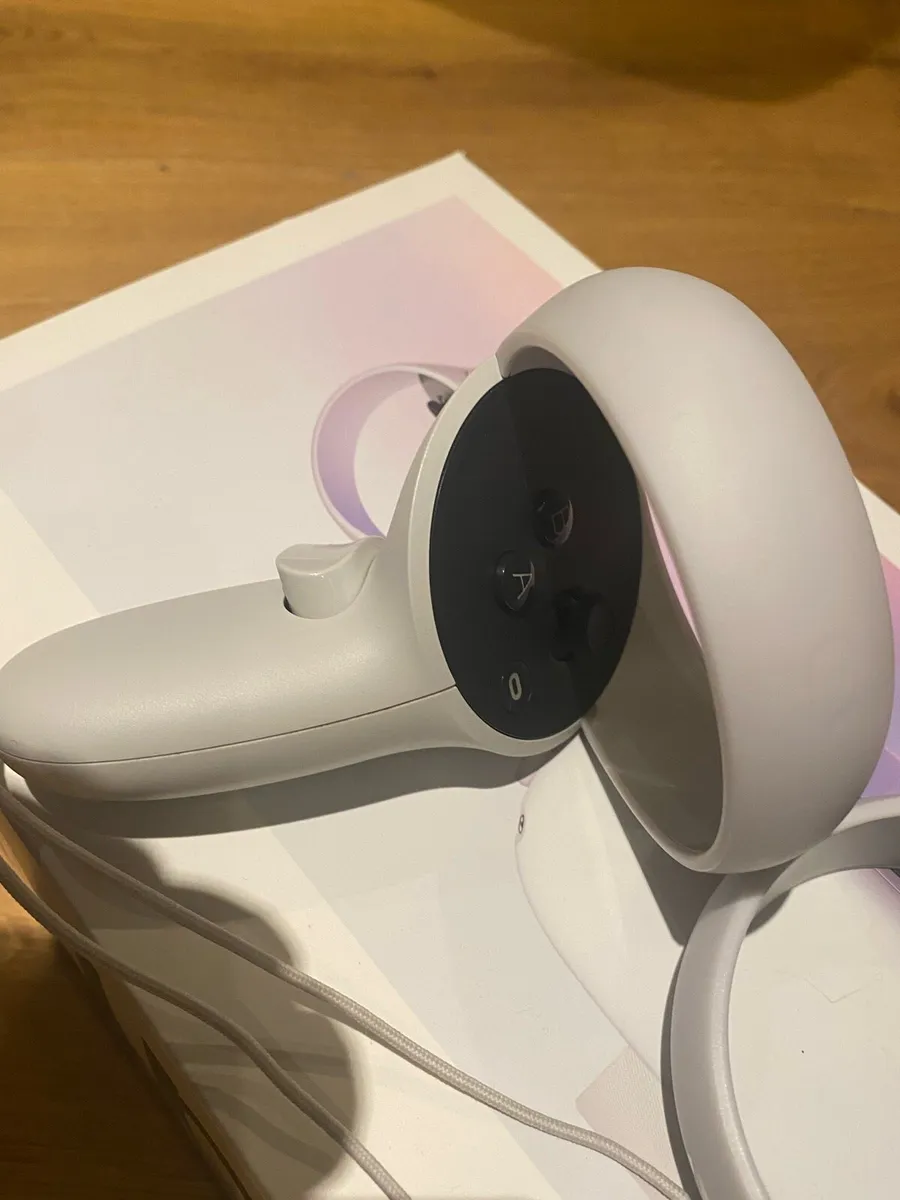 🚀 Meta Quest 2 (128GB) VR Headset – Like New - Image 3