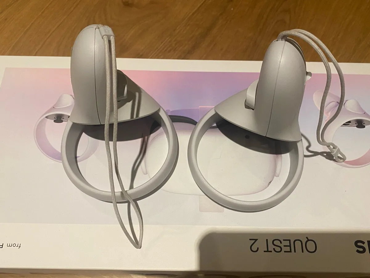 🚀 Meta Quest 2 (128GB) VR Headset – Like New - Image 4