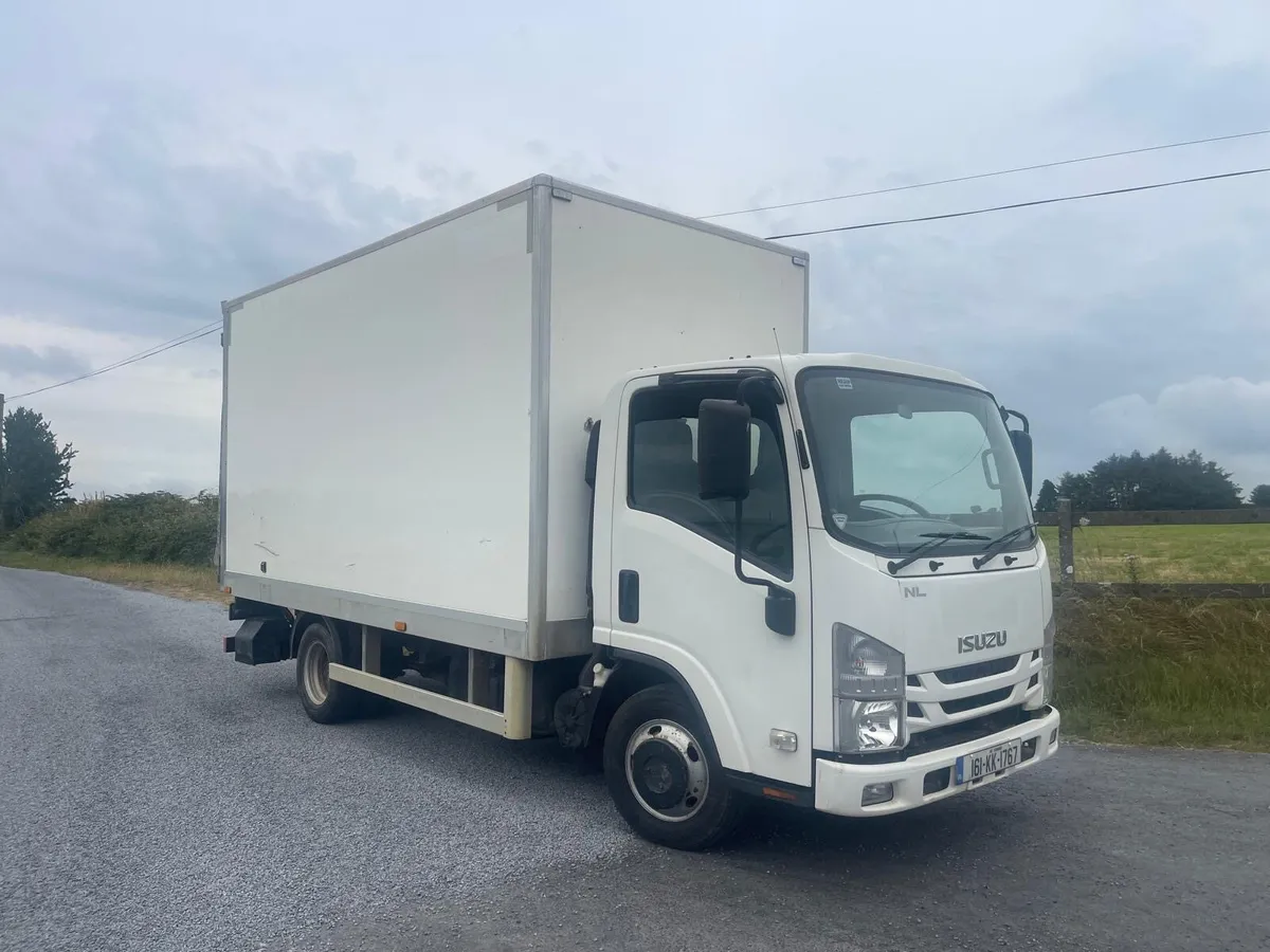 3.5 Tonne Isuzu NL - Image 1