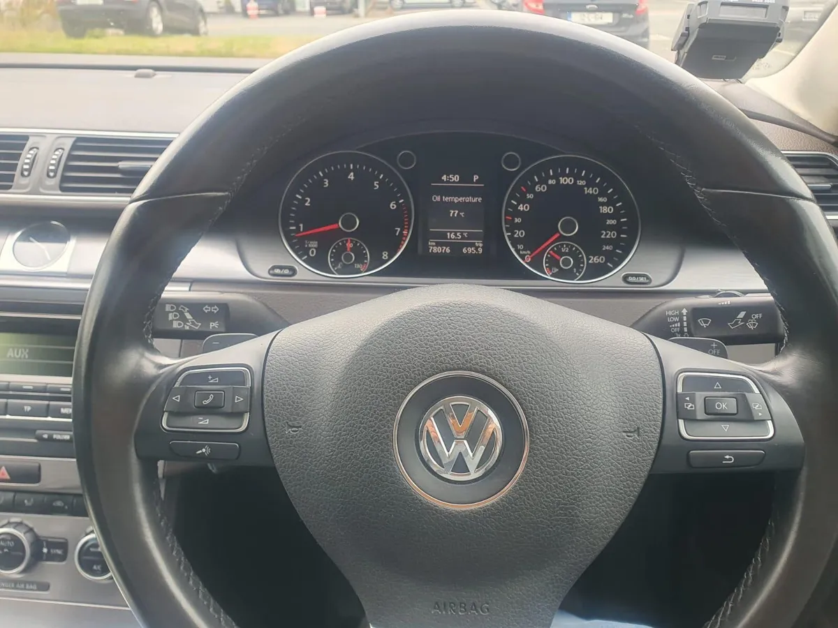 Volkswagen Passat 2013 automatic– For Sale - Image 4