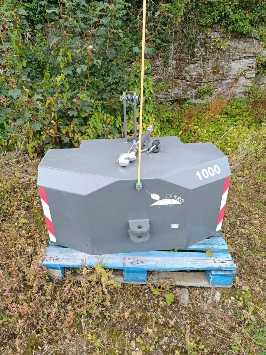 Front weight block 1000kg - Image 1