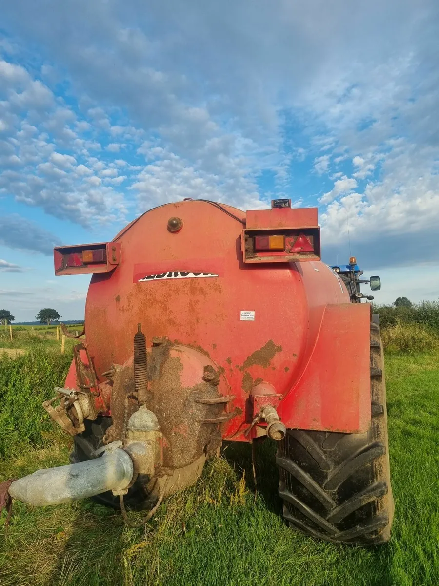 Slurry tanker - Image 4
