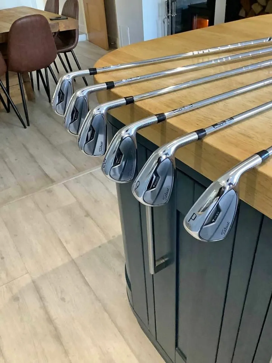 Titleist T200 5-PW - Image 1