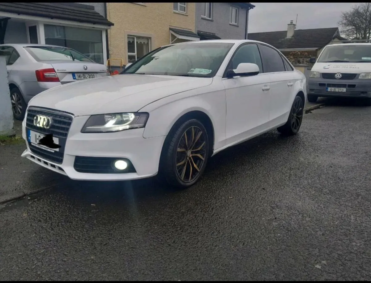 Audi A4 2011 - Image 1