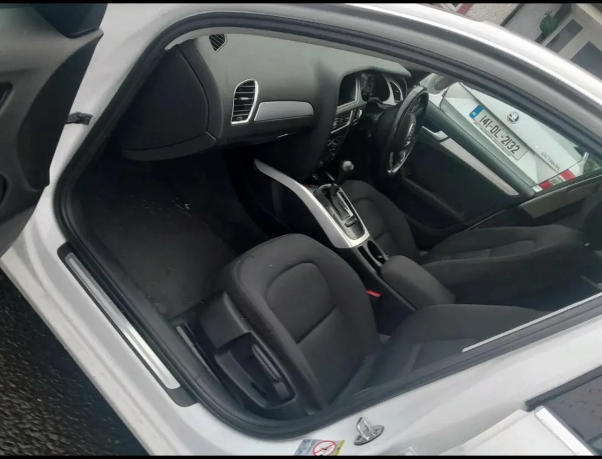 Audi A4 2011 - Image 2