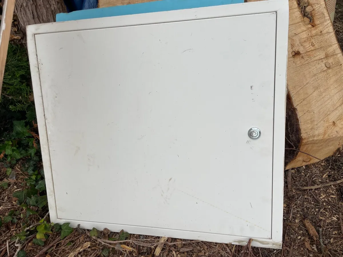 Attic door frame €25 - Image 1
