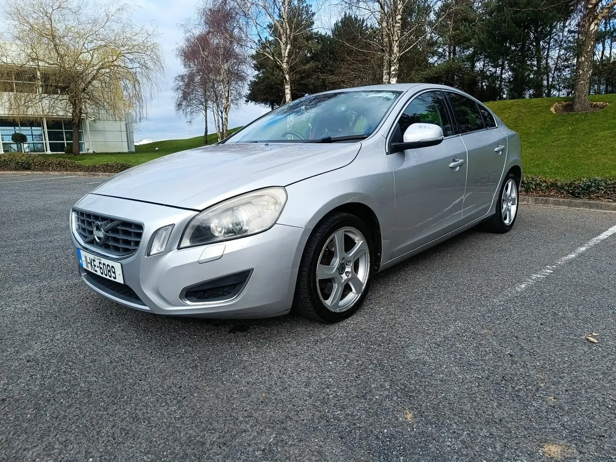 Volvo S60 2011 - Image 1