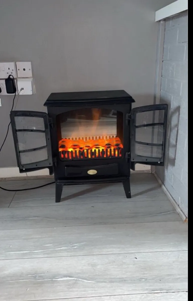 DIMPLEX TANGO 2KW ELECTRIC STOVE - Image 2