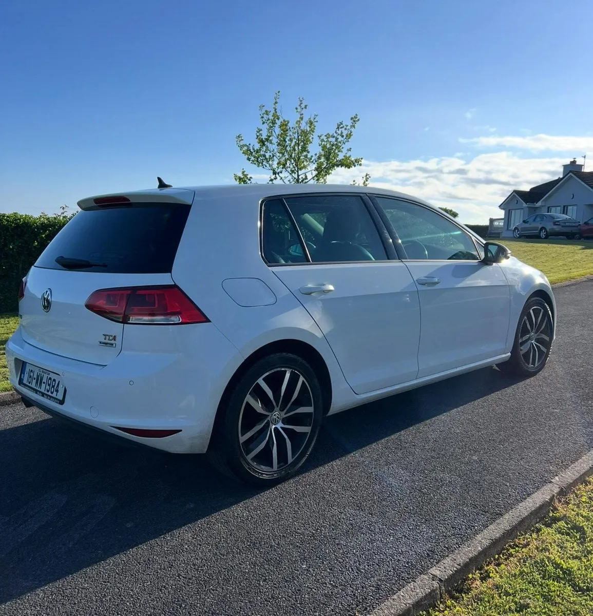 Volkswagen Golf 1.6TDI Highline MK7 - Image 1