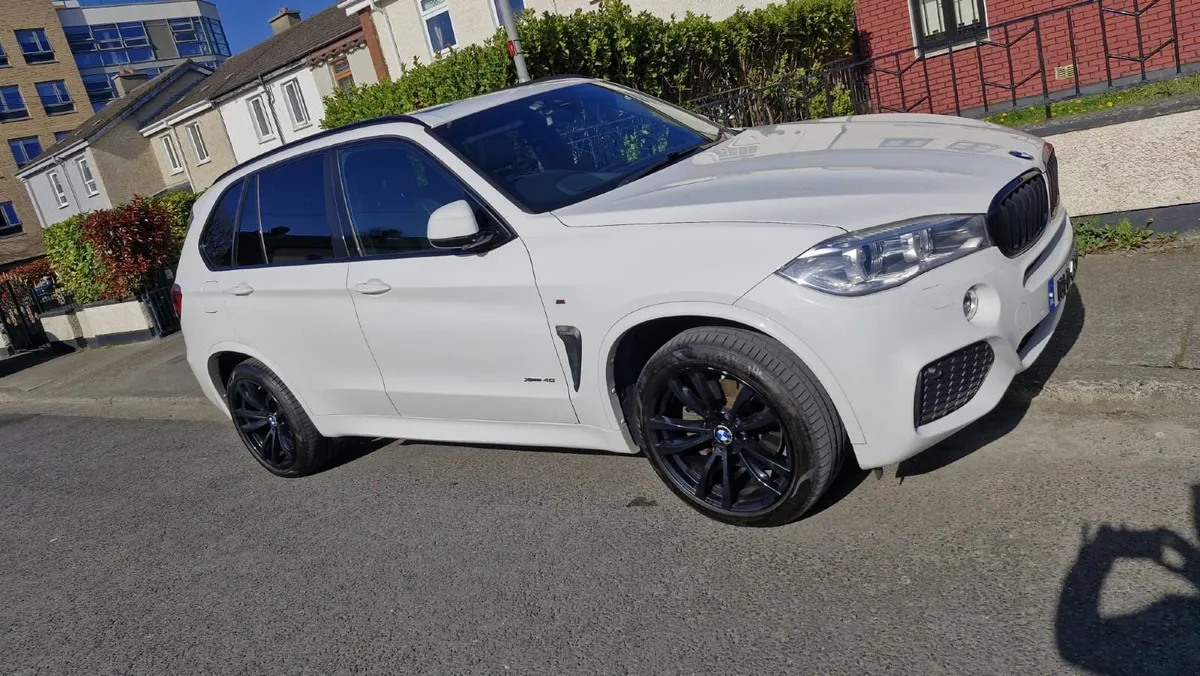 2018 BMW  40E M-SPORT HYBRID [IMMACULATE] LOADED - Image 1