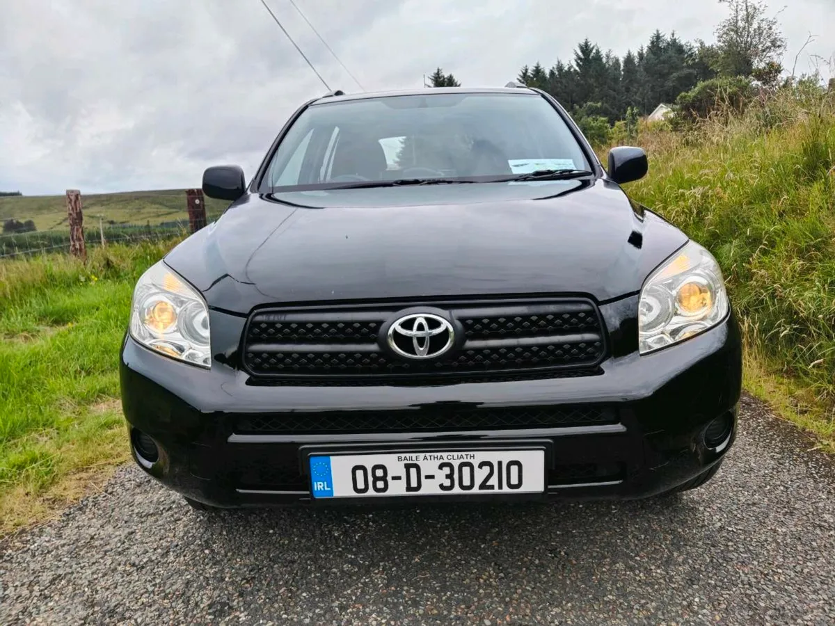 Toyota RAV4 2008 - Image 2